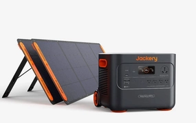 Jackery Explorer 3000 Pro Portable Power Station   2 x SolarSaga 200W